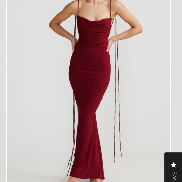 Melani the Label Jiani dress in “wine”. Flattering low back gown - Picture 6 of 6